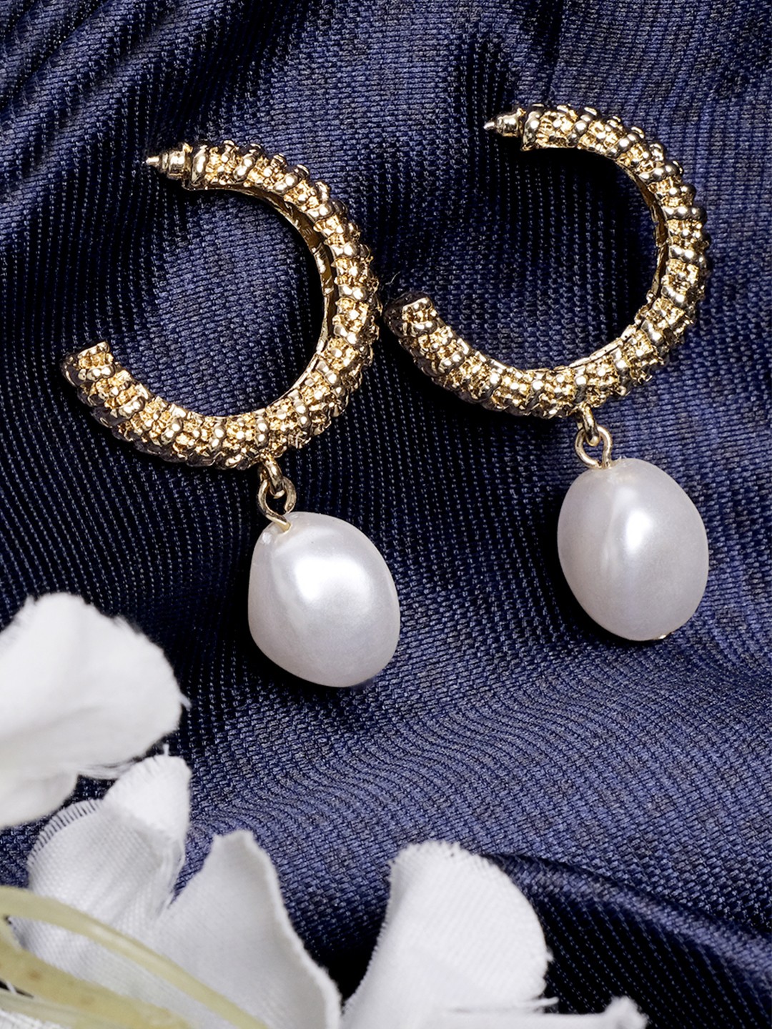 statement gold hoop with drop pearl