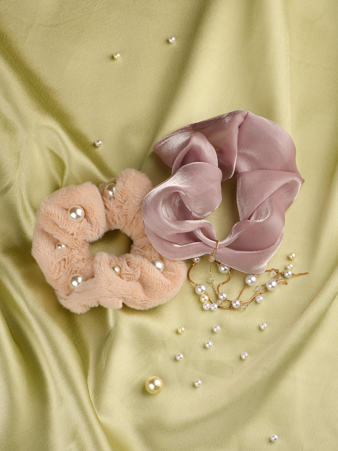 Organza and faux fur pearl embelished scrunchies (light purple)